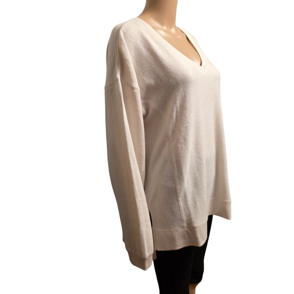For The Republic Oversized V-Neck Sweater Size L NWT - Picture 2 of 9
